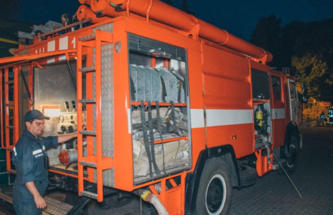 Развлекательный центр в Киеве охватил пожар