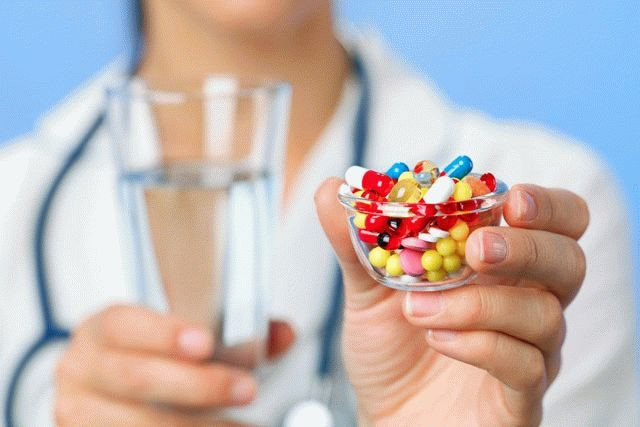 Эти лекарства нельзя смешивать: медики объяснили, почему