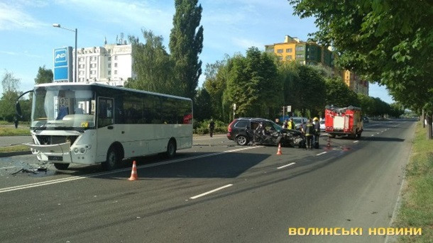 В Луцке произошло ДТП с участием автобуса Нацгвардии