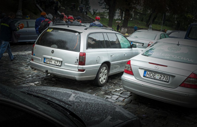 Автомобили на «евробляхах»:  что ожидать владельцам в ближайшее время