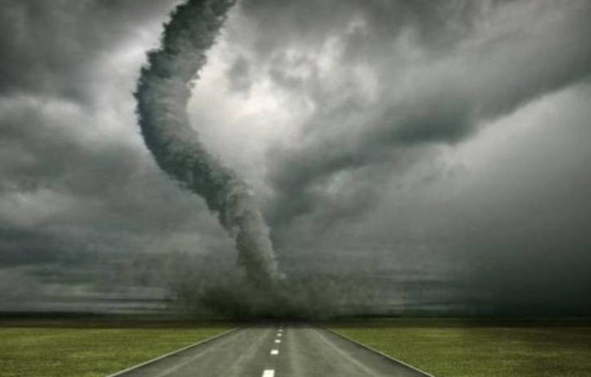 Киевлян поставил «на уши» смерч под Киевом