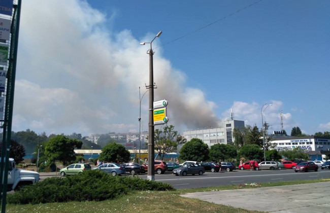 Под Киевом загорелась многоэтажка: объявлена эвакуация