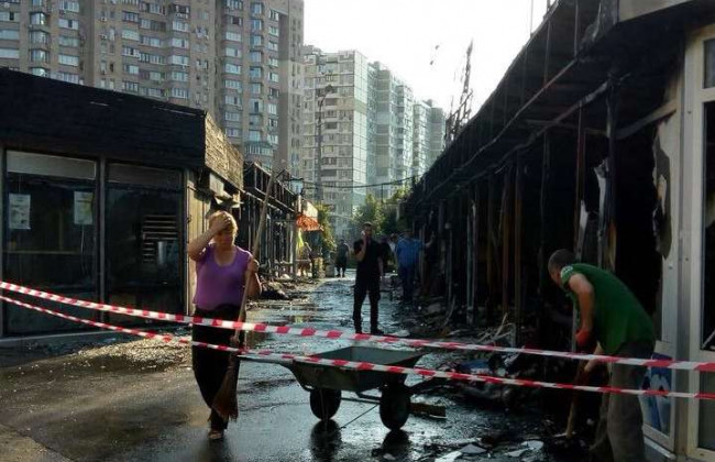 На Позняках произошел масштабный пожар