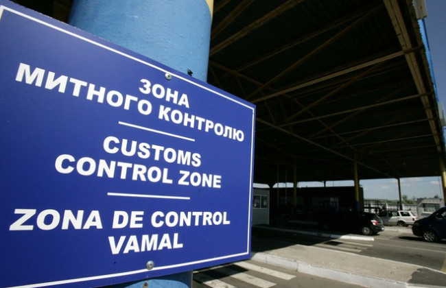 Копы круглосуточно будут контролировать таможенников