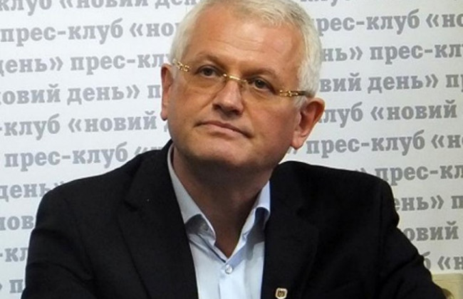 Неизвестные подожгли дом народного депутата в Херсоне