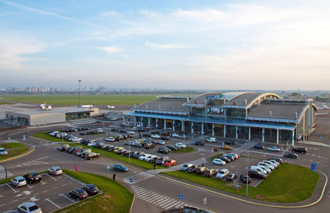 Сразу четыре рейса задерживаются в аэропорту Жуляны: есть подробности