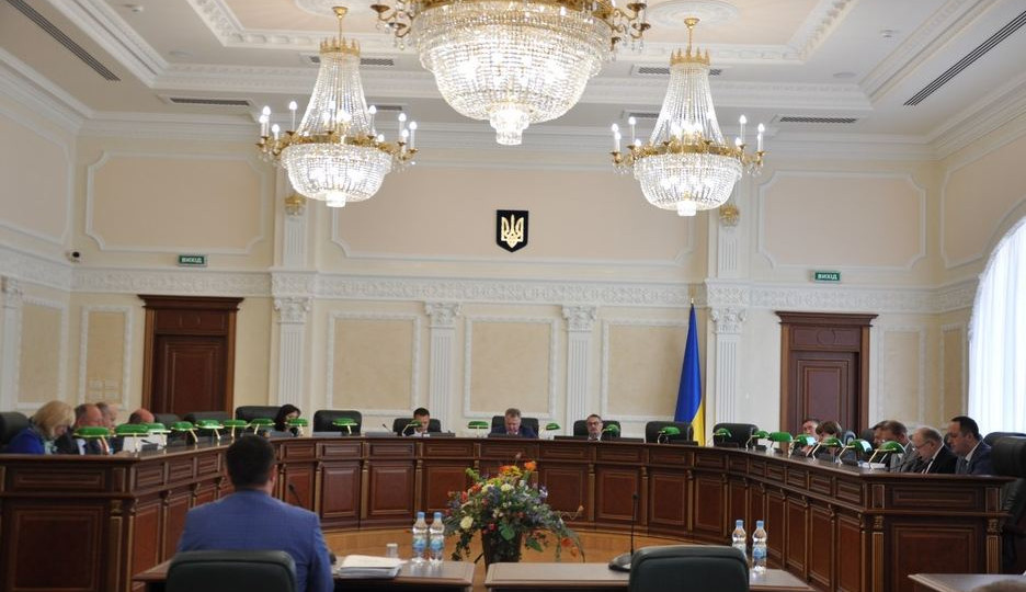 Высший совет правосудия уволил двух киевских судей за серьезный проступок