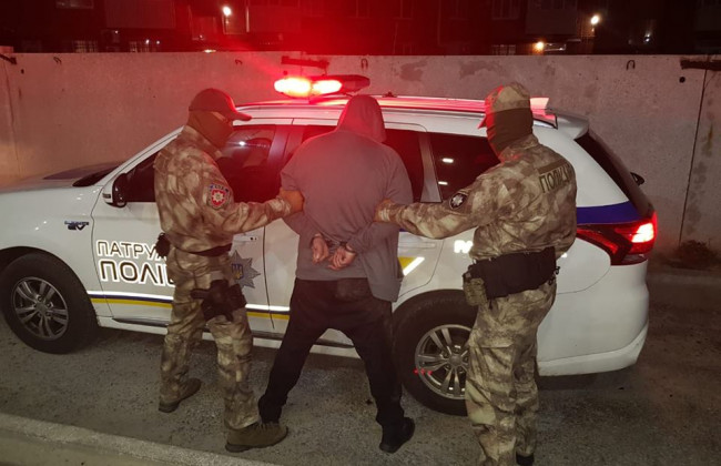 В Киеве задержали опасного преступника Виталия Суржана, сбежавшего из суда