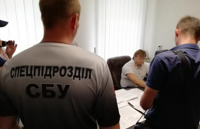Правоохранители арестовали госслужащего в Николаевской области: есть подробности