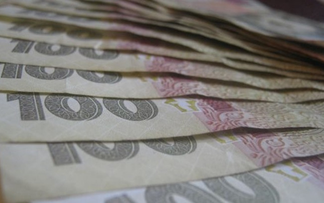 Украла из кассы более 2 миллионов: под суд пойдет сотрудница банка