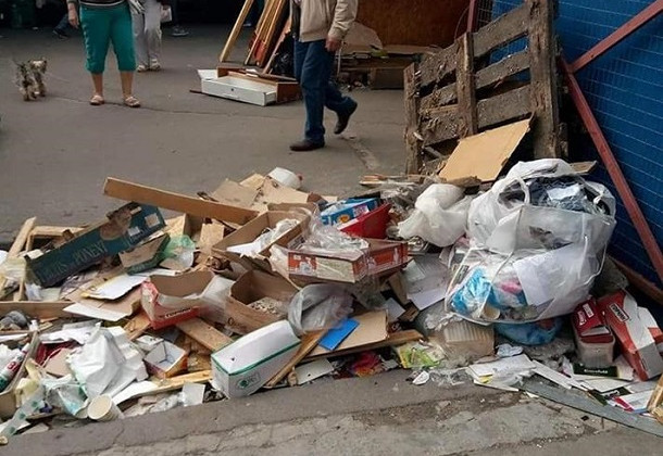 Еще один крупный рынок сносят в Киеве