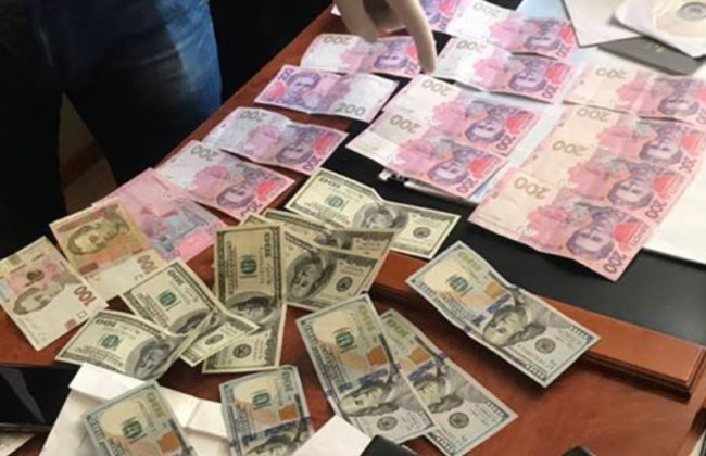 Офицер правительственной связи попался на взятке