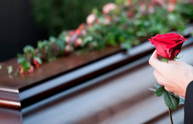 Без суда: похороны хотят снова разрешить по-старому