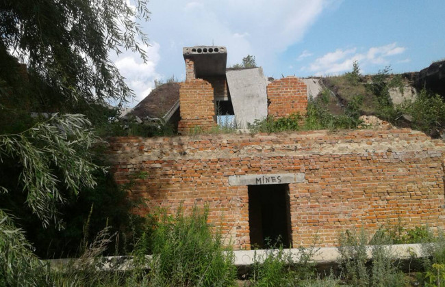 Под Черниговом погибли трое детей из-за обвала бетонной плиты