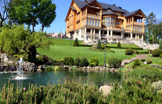 «Межигорье» Януковича получило нового владельца: все подробности