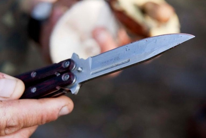 Под Черниговом ножом тяжело ранили полицейского, который пытался остановить драку