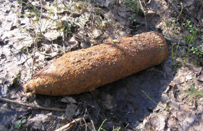 На территории столичной школы обнаружили снаряд времен Второй мировой войны