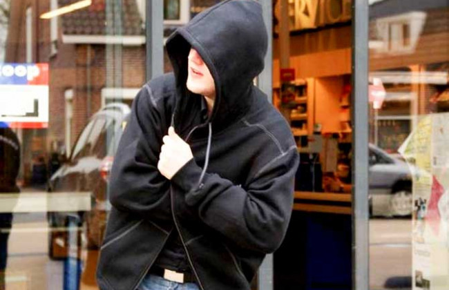 Хитрые воры обчистили сейф в элитном магазине в Киеве