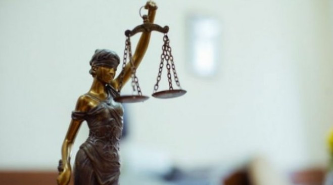 Судья Марганецкого горрайонного суда сообщила о давлении на правосудие