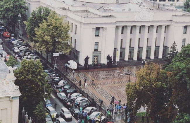 Третий день протестов в Киеве: владельцы евроблях грозят радикальными действиями