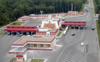 В Беларуси застряли десятки автобусов с украинскими туристами