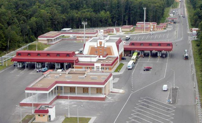 В Беларуси застряли десятки автобусов с украинскими туристами