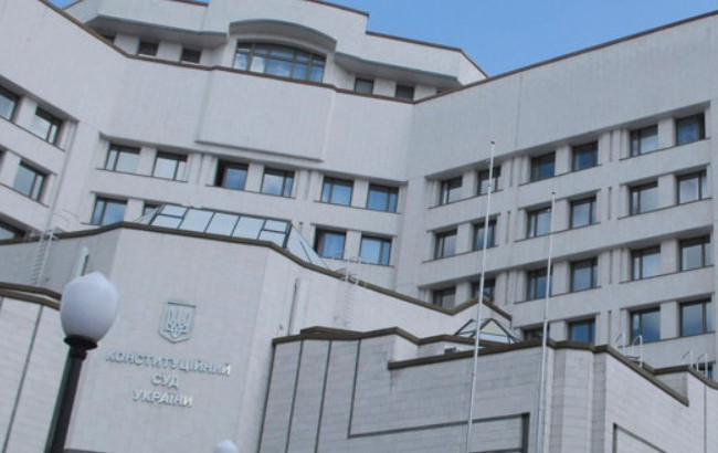 КСУ открыл производство по зарплатам прокуроров