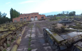 Минобороны: видео с танками в Харькове сняли на заводе, а не на заброшенной базе ВСУ