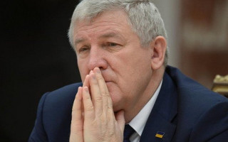 Беларусь предоставила статус беженца экс-министру обороны Украины