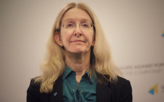 Супрун разрешила есть мороженое, когда болит горло