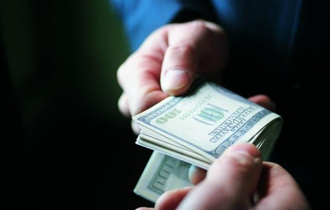 Взятки в «Укрзализныце»: под суд пойдет экс-чиновник