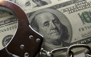 «Помогали» с поступлением: задержаны должностные лица одесской академии