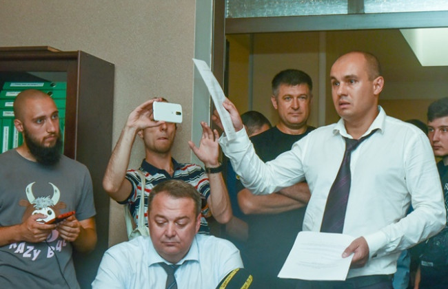 В Одессе ректора медуниверситета меняли со штурмом