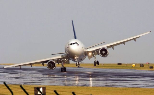 Чудом не разбился: украинский самолет экстренно приземлился в Египте