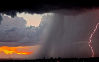Ухудшение погоды в Украине: синоптики предупредили о буре