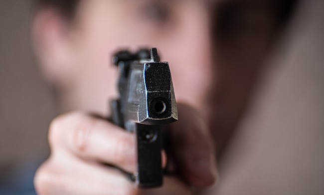 Во Львове неизвестный открыл огонь по девушке-скрипачке