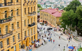 В центре Киева ограничат движение транспорта
