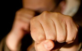 Подростки жестоко избили мужчину: все подробности