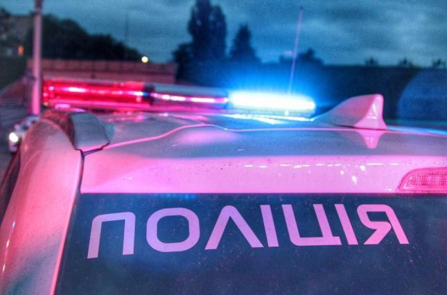 «Сейчас узнаешь, как ходить по трассе»: патрульные в Закарпатье жестоко избили двоих парней