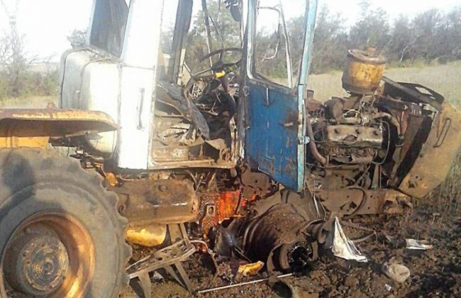 В Донецкой области на мине подорвался трактор