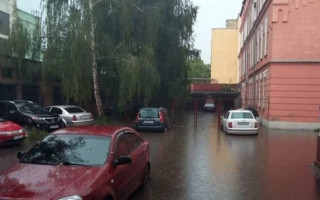 В Киеве затопило суд: все подробности