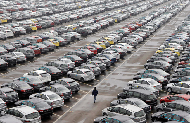 В Украине будут бесплатно раздавать конфискованные авто и квартиры