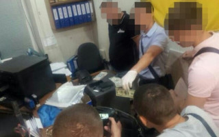 В Запорожье задержали копа-взяточника