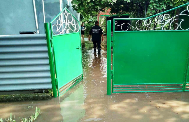 В Запорожской области из-за непогоды подтоплены десятки домов