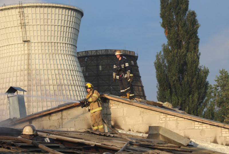 В Днепровском районе Киева горел склад