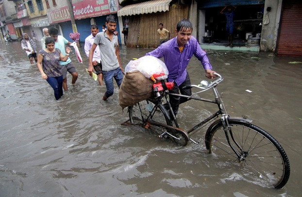 Дожди в Индии: погибло не менее 58 человек
