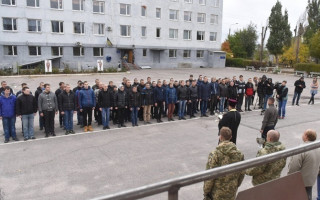 В октябре военнослужащим могут повысить зарплату