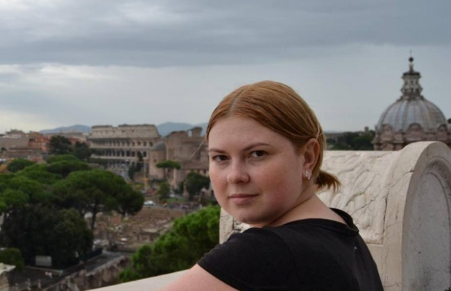 В Херсоне плеснули кислотой в лицо сотруднице мэрии