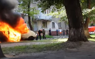 Взрыв автомобиля депутата в Каменском: появились подробности