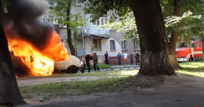 Взрыв автомобиля депутата в Каменском: появились подробности